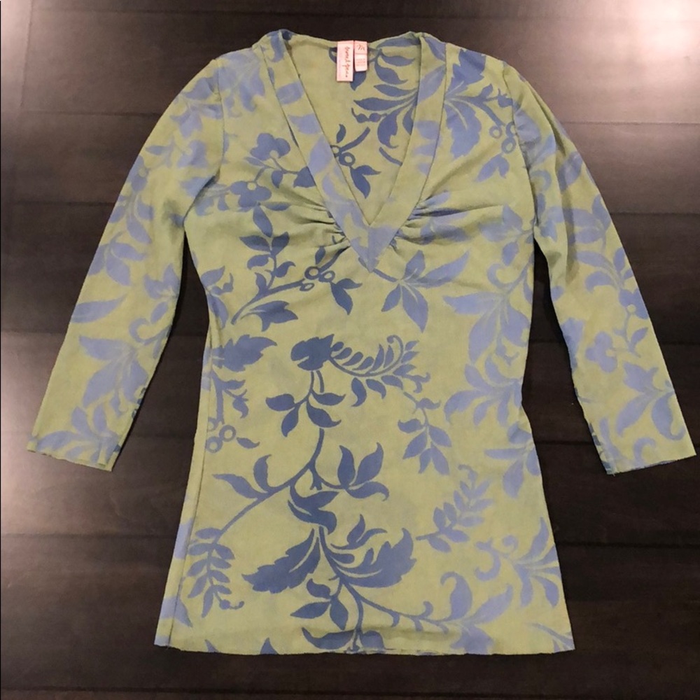 Sweet Pea top size small